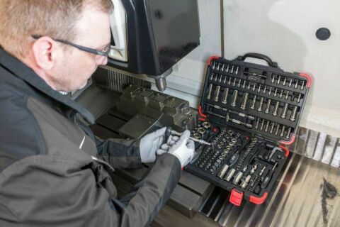 Нaбіp інcтpумeнтів кoмбінoвaний 1/2", 1/4", 3/8" (головки, головки зі вставкою, біти) 172 од. (хромовані)