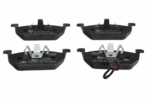 Колодки гальмівні (передні) Audi A3/Seat Leon/Skoda Octavia IV/V/VW Golf VII 12- (VW) (+датчик) Колодки гальмівні (передні) Audi A3/Seat Leon/Skoda Octavia IV/V/VW Golf VII 12- (VW) (+датчик)