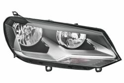 Фара основная галогенная правая с мотором, лампами H15 H7/H7 W5W WY21W Volkswagen Touareg 10– Фара основная галогенная правая с мотором, лампами H15 H7/H7 W5W WY21W Volkswagen Touareg 10–