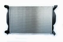 AUDI радіатор A4 1.6-2.0 00-