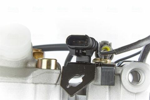 Компресор  BMW  1  E81-E82-E87-E88  (04-)  118  d