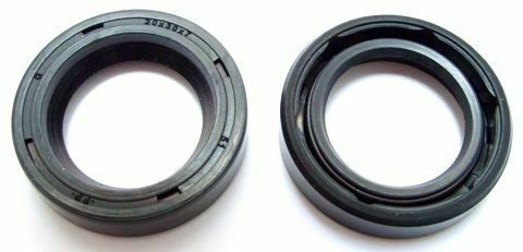 Сальник вала первинного КПП Renault Magnum/Premium 00- (20x30x7) Сальник вала первинного КПП Renault Magnum/Premium 00- (20x30x7)