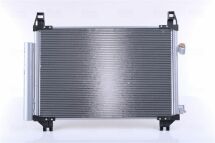 Радиатор кондиционера (конденсатор) с осушителем YARIS 1.4 D 05- (526x338x16) TOYOTA