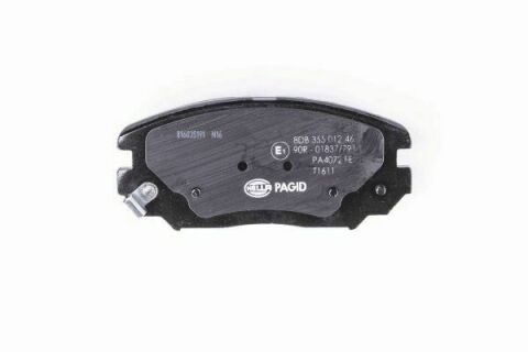 Гальмівні колодки пер. Hyundai Tucson 04-10 (mando) (131,5x60,2x17,5) Гальмівні колодки пер. Hyundai Tucson 04-10 (mando) (131,5x60,2x17,5)