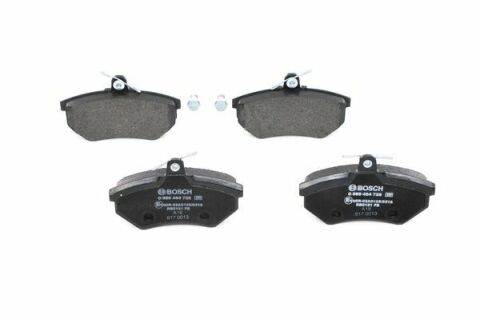Колодки гальмівні (передні) Audi A4 95-01/VW Golf III/IV -02/Caddy II -04/Vento -98 (Lucas) Q+