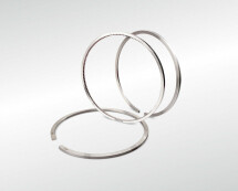 Кольца поршневые Renault Kangoo/Clio/Logan/Megane 1.5dCi 03- (76.00mm/STD) (2-2-2.5) Кольца поршневые Renault Kangoo/Clio/Logan/Megane 1.5dCi 03- (76.00mm/STD) (2-2-2.5)