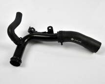 Патрубок охолоджувальної системи Renault Trafic II (з водяного насоса + виходом на охолоджувач EGR) 2.0dCi / 2.3dCi Патрубок охолоджувальної системи Renault Trafic II (з водяного насоса + виходом на охолоджувач EGR) 2.0dCi / 2.3dCi