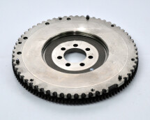 Маховик Renault Clio II 1.6 + 1.6 16V (K4M 8xx) Маховик Renault Clio II 1.6 + 1.6 16V (K4M 8xx)