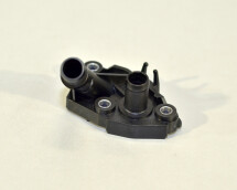 Флянец системы охлаждения Renault Logan I + II 1.5dCi (K9K 8xx) Флянец системы охлаждения Renault Logan I + II 1.5dCi (K9K 8xx)