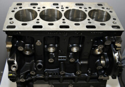 Блок цилиндров 2.5dCi (146л.с) G9U 630 / 2.5dCi (146л.с) G9U 632 Opel Vivaro A 06->14 Блок цилиндров 2.5dCi (146л.с) G9U 630 / 2.5dCi (146л.с) G9U 632 Opel Vivaro A 06->14