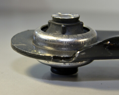 Поперечний важіль, передня вісь Renault Kangoo II (R, правий)