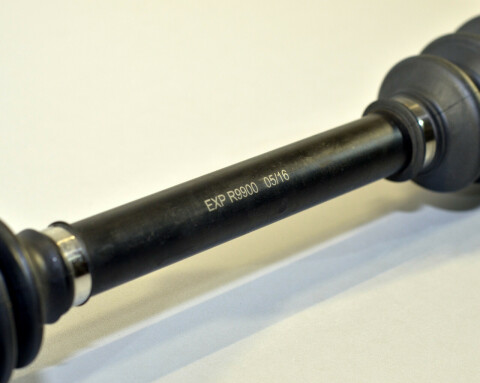 Напіввісь приводна (L, ліва, Кількість шліців: 23/26) Renault Kangoo II 08-> 1.5dCi + 1.6 + 1.6 16V Напіввісь приводна (L, ліва, Кількість шліців: 23/26) Renault Kangoo II 08-> 1.5dCi + 1.6 + 1.6 16V