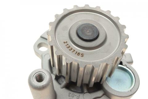 Насос воды Audi A3/Seat Cordoba/Toledo/Leon/Skoda Octavia/VW Caddy/Golf/Polo 1.9TDI/SDI 96-05 (19z)