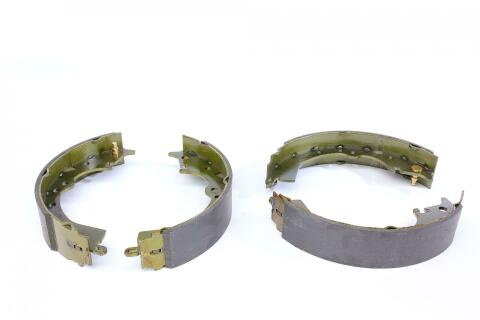 Колодки гальмівні (задні) Toyota Land Cruicer/Hilux 04- (барабанні) (254x50)
