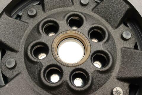 Демпфер зчеплення Renault Megane/Scenic 2.0 16V 04-09, (F4R 776), 120kw Демпфер зчеплення Renault Megane/Scenic 2.0 16V 04-09, (F4R 776), 120kw