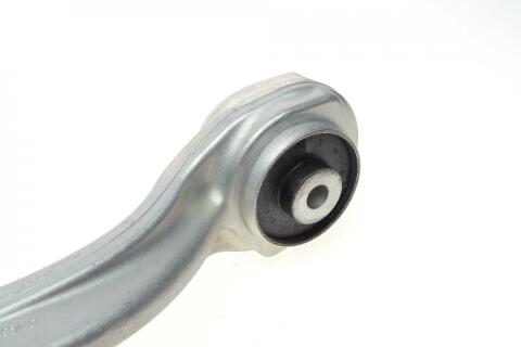 Важіль підвіски (передній/знизу) (L) MB CLS-class (W218) 11-17