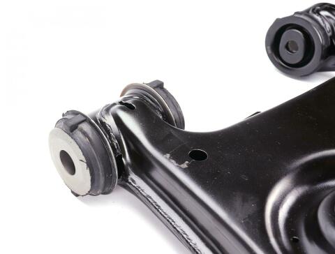 Важіль підвіски (передній/знизу) (R) MB E-class (W210) 95-02