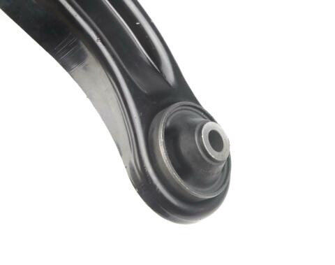 Важіль підвіски (передній) (L) Suzuki Grand Vitara 05-15