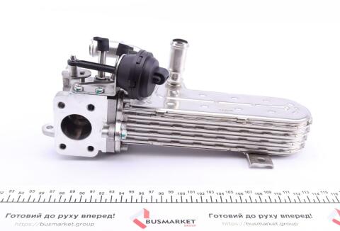 Радиатор рециркуляции ВГ с клапаном EGR VW Passat 2.0 TDI 05-10