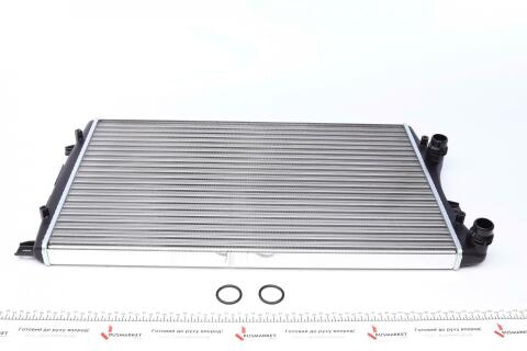 Радиатор охлаждения VW Caddy 1.9TDI/1.2TSI 03-(МКПП) (650x416x34)