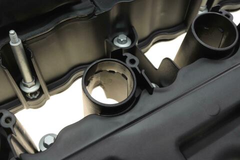 Крышка клапанов BMW 3 (E90)/5 (E60)/7 (F01/F02/F03/F04) 3.0 04-13 (N54/N55)