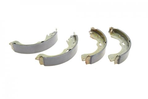 Колодки ручника Mazda 626/Premacy 1.8 97- (228.6x40) Колодки ручника Mazda 626/Premacy 1.8 97- (228.6x40)