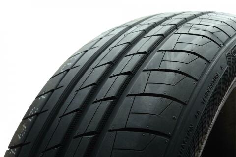 Шина PracticalMax H/P RS26 215/55 R18 XL 99W (летняя) Rim Protector