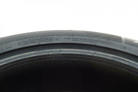 Шина PracticalMax H/P RS26 225/55 ZR19  99W (літня) Rim Protector