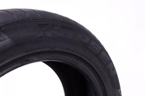 Шина S2000 235/55 ZR17 XL 103W (літня) Rim Protector