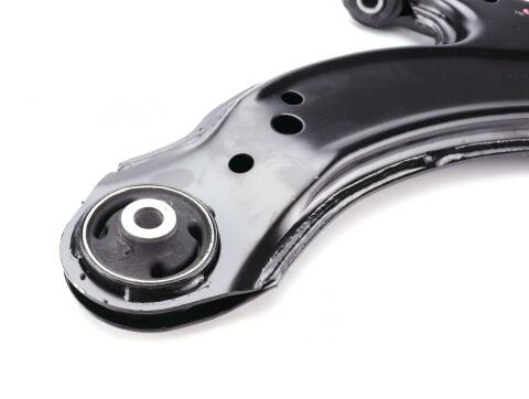 Важіль підвіски (передній/знизу) (R) Audi A3/Skoda Octavia/VW Bora/Golf (з кульовою) 96-10