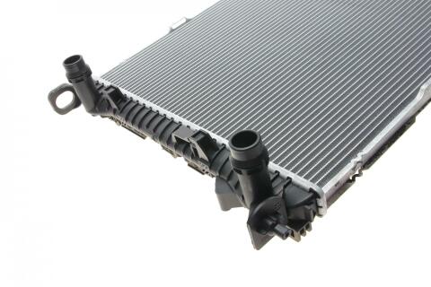 Радіатор охолодження Audi A4/A5/A6/Q3/Q5 1.4-3.0d 07-