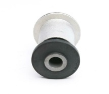 Сайлентблок рычага (переднего/снизу/спереди) Audi Q7/VW Touareg/Porsche Cayenne 02-