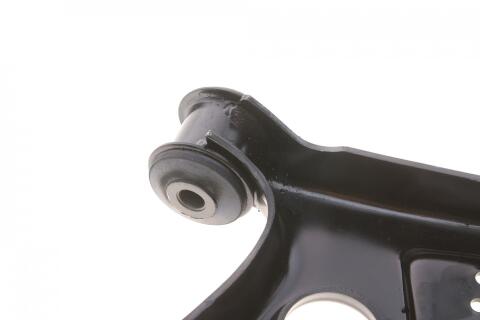 Важіль підвіски (передній/знизу) (L) VW Passat 10-