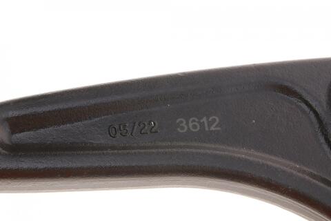 Важіль підвіски (передній/знизу) (R) Citroen C5 III 08-