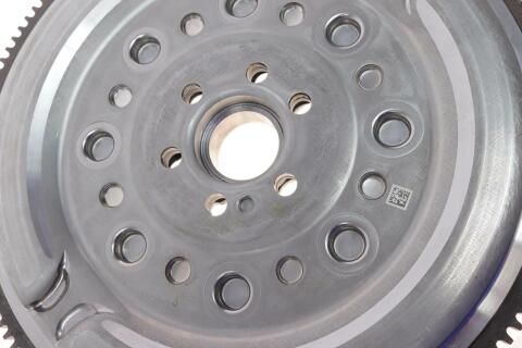 Демпфер сцепления Audi A4 1.9TDI, 04-08, 85kw, BKE, BRB