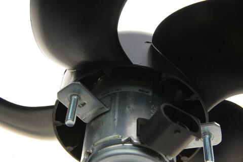 Вентилятор радиатора Citroen Berlingo/Peugeot Partner 1.1-2.0D 96-