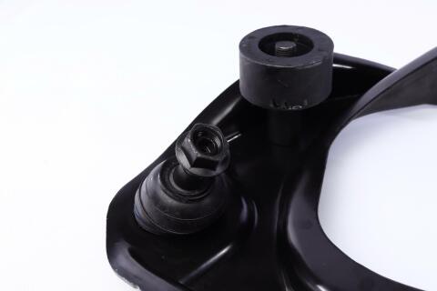 Рычаг подвески (передний/сверху) (R) Mazda 6 07-13