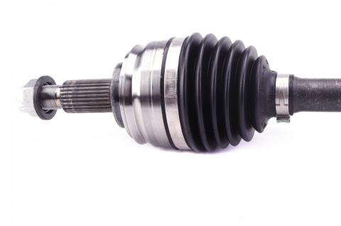Піввісь Renault Megane III/Scenic III 2.0 dCi 09- (L) (27x30x665) Піввісь Renault Megane III/Scenic III 2.0 dCi 09- (L) (27x30x665)