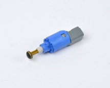 Датчик педалі зчеплення Opel Movano B 2.3CDTi/Renault Kangoo 1.5/1.6DCi 08- (2 контакти) Датчик педалі зчеплення Opel Movano B 2.3CDTi/Renault Kangoo 1.5/1.6DCi 08- (2 контакти)