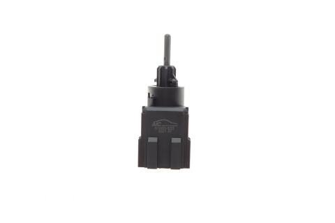 Датчик педалі гальма VW T4/T5 1.9-2.5D 90-15 (4 конт.) Датчик педалі гальма VW T4/T5 1.9-2.5D 90-15 (4 конт.)
