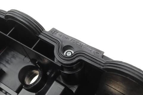Кришка клапанів BMW 5 (E60)/X5 (E53/E70) 3.6-4.8 01-08 (N62) (5-8 циліндр)