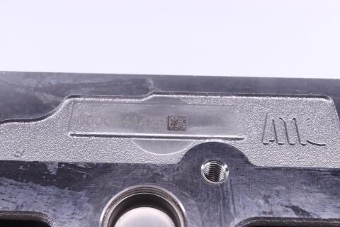 Головка блоку циліндрів VW Caddy IV 2.0 TDI 15-