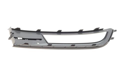 Вставка бампера (під протитуманку) VW Passat 14- (L) Вставка бампера (під протитуманку) VW Passat 14- (L)