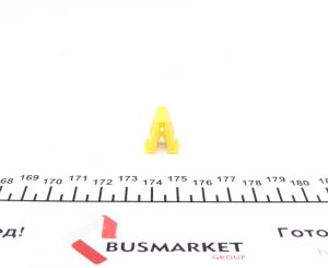 Кліпса кріплення решітки радіатора Renault Master 10 -