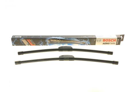 Щетки стеклоочистителя (530/530mm) VW Passat 97-00/Peugeot 206 98-12/Renault Clio 98-