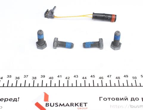Тормозные колодки (передние) MB A-class (W176)/B-class (W242/246) 11- (с датчиком) Тормозные колодки (передние) MB A-class (W176)/B-class (W242/246) 11- (с датчиком)