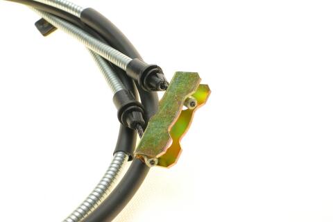 Трос ручника (задній) Ford Connect 02- (-ABS) (низька база) (барабанний гальм) Трос ручника (задній) Ford Connect 02- (-ABS) (низька база) (барабанний гальм)