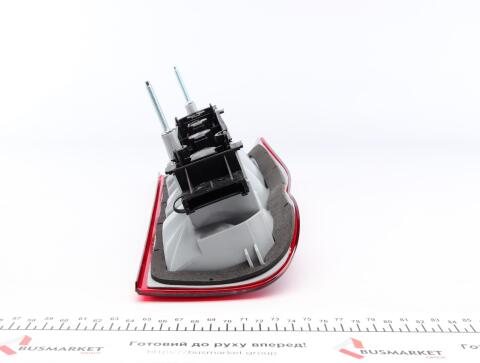 Ліхтар задній Ford Transit 06-13 (R) (з платою) Ліхтар задній Ford Transit 06-13 (R) (з платою)