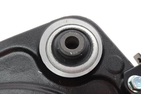 Рычаг подвески (передний/снизу/спереди) (R) Citroen C5/C6/Peugeot 508 08-