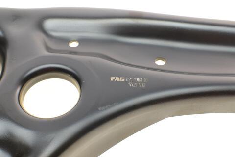 Важіль підвіски (передній/знизу) (R) Audi A1 12-18/Seat Ibiza 08-15